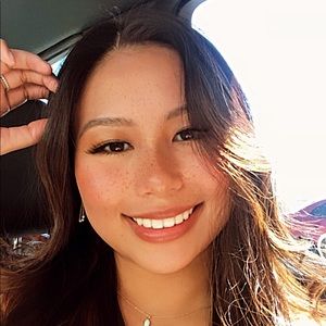 Meet your Posher, Vivian